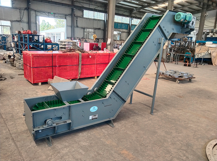 皮帶機(jī)輸送物料角度是多少？