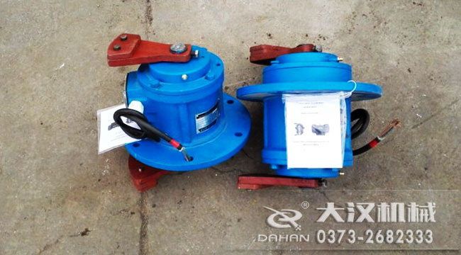 立式振動電機(jī)